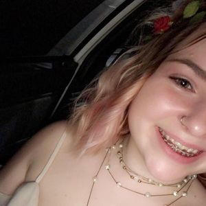 Meet your Posher, Lily